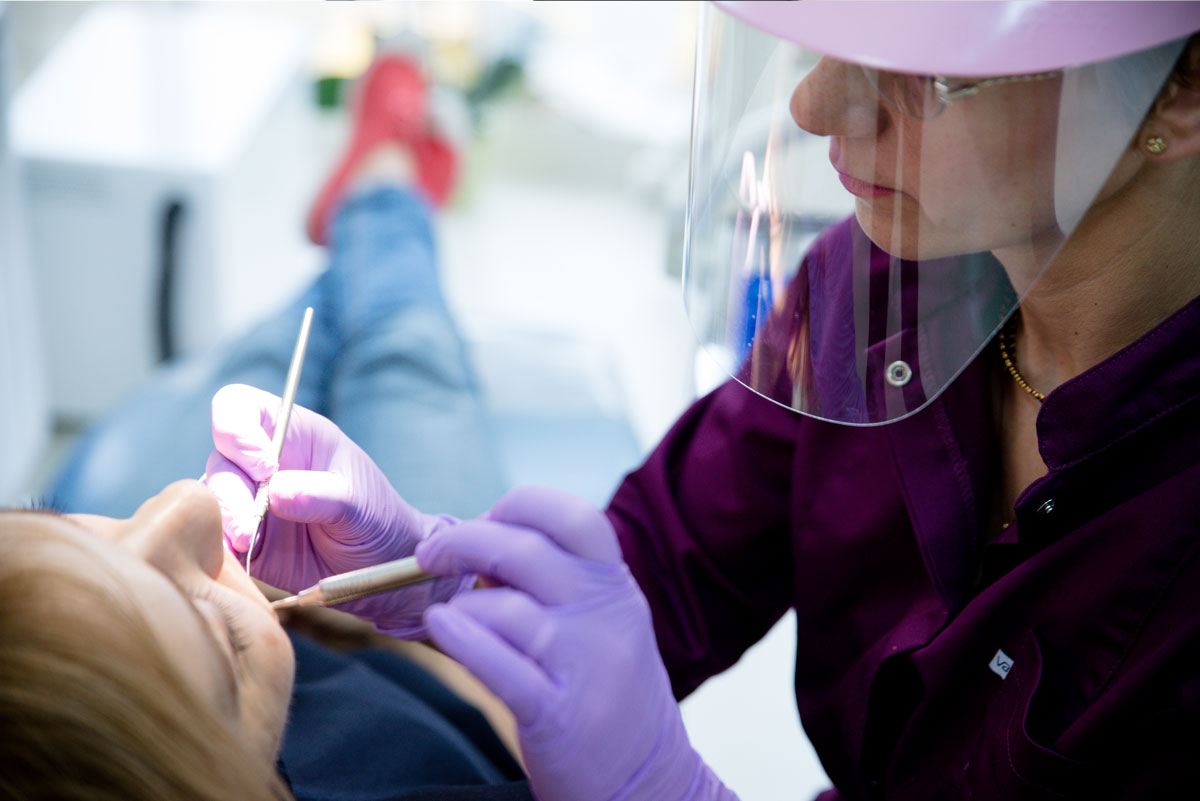 Caracteristicile tratamentului ortodontic în contextul afectării parodontale, rolul medicului parodontolog și al medicului ortodont