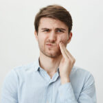 Cele mai frecvente afecțiuni stomatologice ce se pot manifesta la nivelul cavității bucale